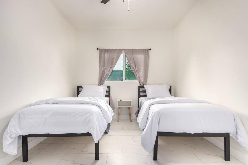 Your Downtown With California King Bed Unit A Appartement Phoenix