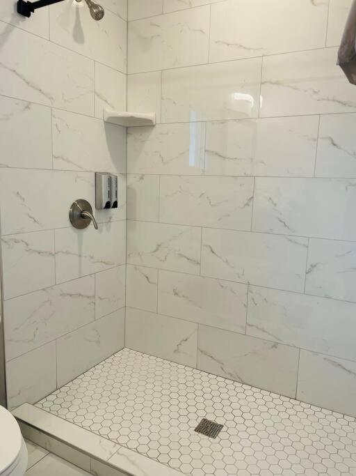 Appartement Your Downtown With California King Bed Unit A